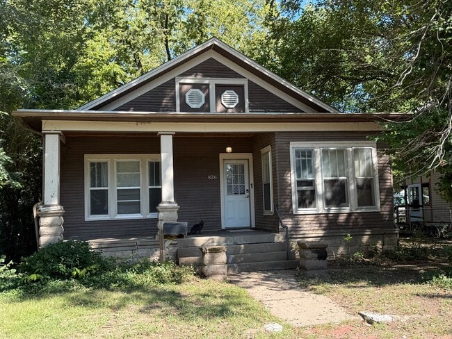 property at 826 Colorado St