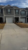 4116 Lurelin Ln in Charlotte, NC - Building Photo