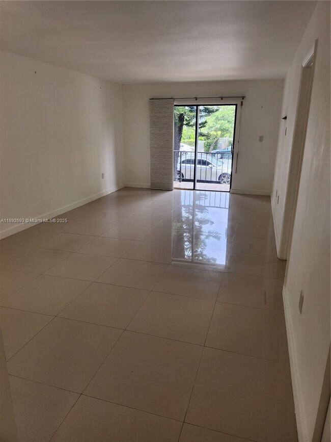 950 Euclid Ave in Miami Beach, FL - Building Photo - Building Photo