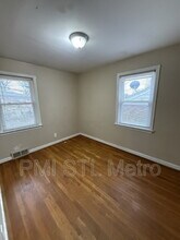 9350 Duenke Dr in St. Louis, MO - Building Photo - Building Photo