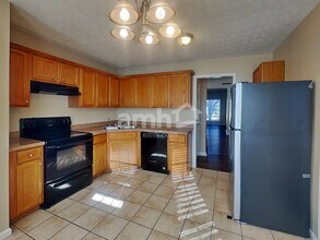 2259 Ligney Creek Ln in Snellville, GA - Foto de edificio - Building Photo