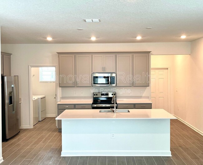 2489 Relaxing Ln in Kissimmee, FL - Building Photo - Building Photo