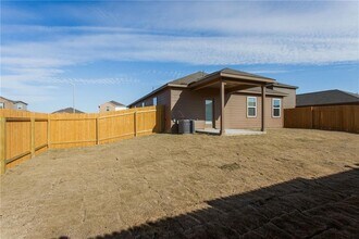 292 Mount Vernon Way in Liberty Hill, TX - Building Photo - Building Photo
