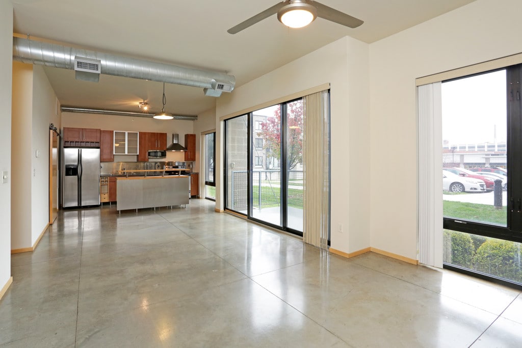 Ingersoll Square Lofts Des Moines, IA Apartments