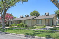 315-333 3rd St in Merced, CA - Building Photo - Building Photo