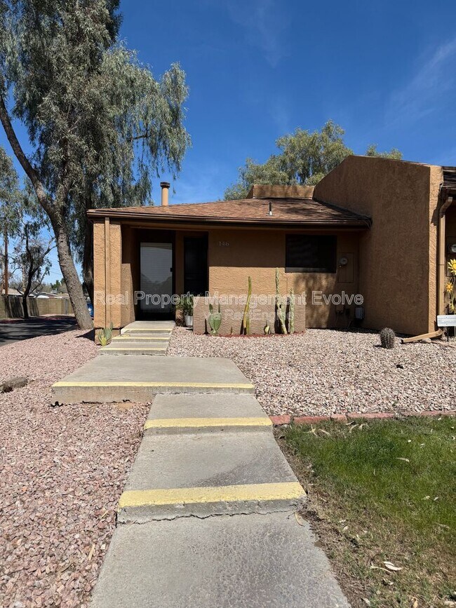 3228 W Glendale Ave in Phoenix, AZ - Building Photo - Building Photo