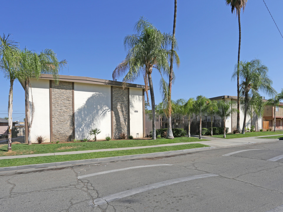 1340-1348 E San Bruno Ave in Fresno, CA - Building Photo