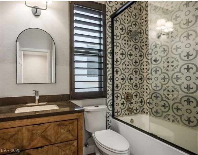 8778 Villa La Rae Ave