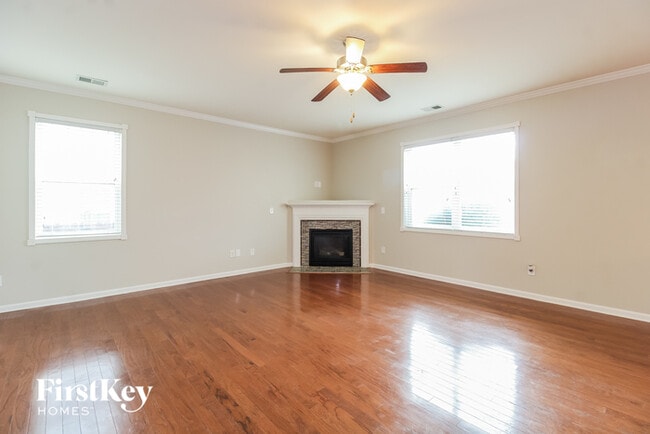 4609 Meadowside Terrace in High Point, NC - Building Photo - Building Photo