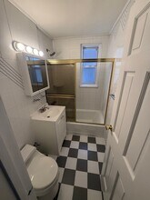 930 E 7th St, Unit 930 E 7TH STREET APT 4D in Brooklyn, NY - Building Photo - Building Photo