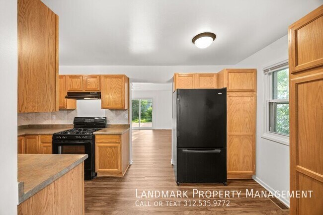 109 Lawton Ln in Bolingbrook, IL - Building Photo - Building Photo