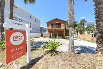 222 1st St S in Jacksonville Beach, FL - Building Photo - Building Photo