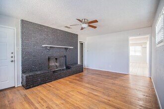 3721 31st St in Lubbock, TX - Building Photo - Building Photo