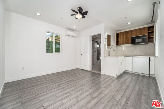 4431 Lynnfield St in Los Angeles, CA - Building Photo - Building Photo