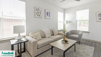 8220 Horseman Rd in Fort Worth, TX - Building Photo