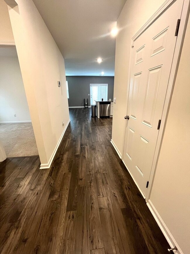 102 Alton Tucker Sr. Boulevard in Bonaire, GA - Building Photo - Building Photo