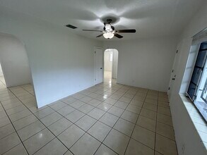 4111 5th Ave S in St. Petersburg, FL - Building Photo - Building Photo