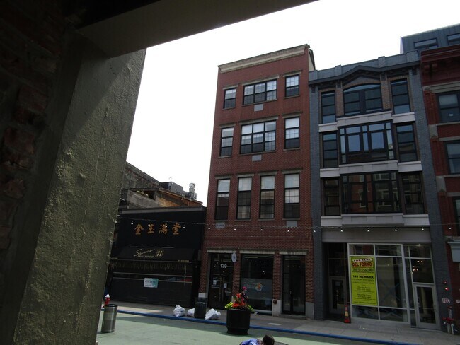 139 Newark Ave in Jersey City, NJ - Building Photo - Building Photo