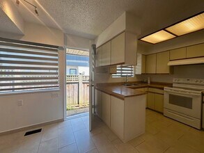 2229 Kings Av in West Vancouver, BC - Building Photo - Building Photo