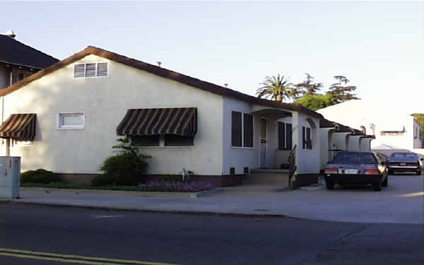 253 N Glassell St in Orange, CA - Foto de edificio - Building Photo