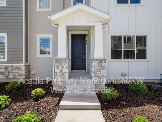 15083 S Reins Wy in Bluffdale, UT - Foto de edificio - Building Photo