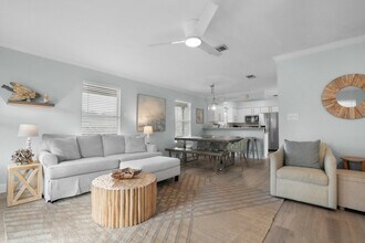 12 Windancer Ln in Miramar Beach, FL - Building Photo - Building Photo