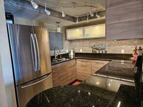 404 S Beach St, Unit 1002 in Daytona Beach, FL - Building Photo - Building Photo