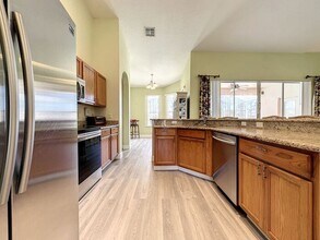218 N Hampton Dr in Davenport, FL - Building Photo - Building Photo
