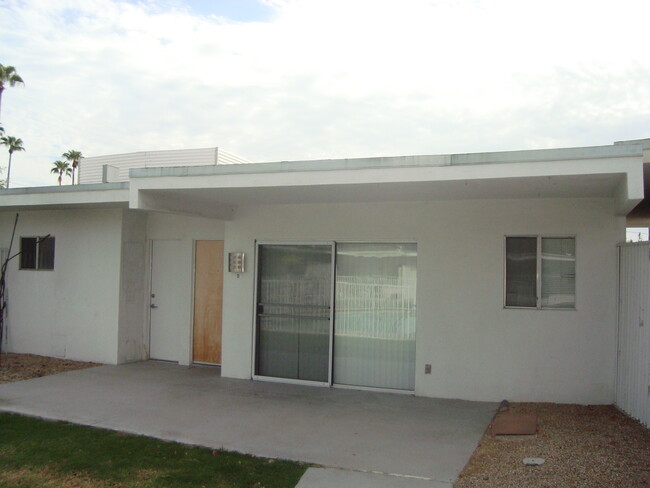 73820 Larrea St, Unit H in Palm Desert, CA - Building Photo - Building Photo