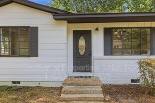 2033 Carolyn Ln in Pearl, MS - Building Photo