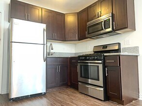 6871 Franklin Ave - Hollywood Cozmo in Los Angeles, CA - Foto de edificio - Building Photo