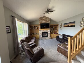 12823 Zilla St NW in Minneapolis, MN - Building Photo - Building Photo