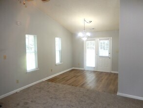 2609 Lynn Rd in Raleigh, NC - Building Photo - Building Photo