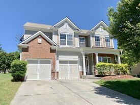 2202 Jasmine Glen Dr in Buford, GA - Building Photo