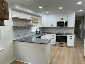 3321 Elm Creek Dr in Marietta, GA - Building Photo - Building Photo