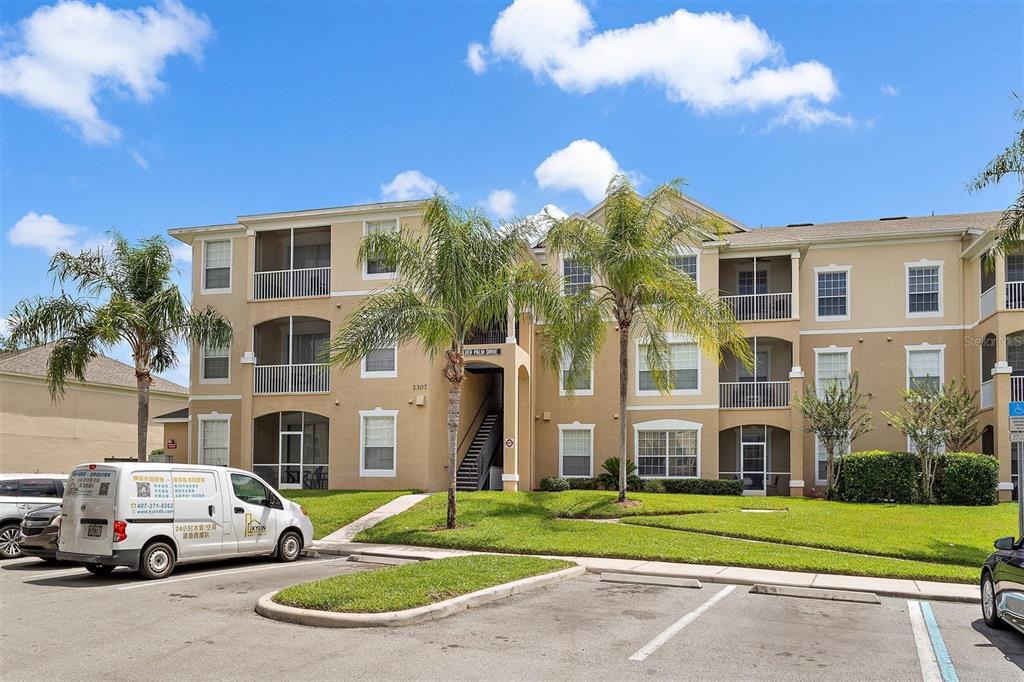 2307 Silver Palm Dr in Kissimmee, FL - Building Photo