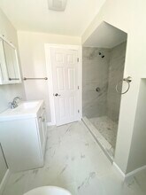 189 Whitwell St, Unit Unit 1 in Quincy, MA - Building Photo - Building Photo