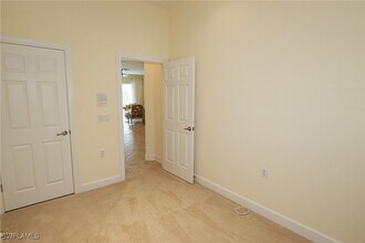 9616 Cypress Hammock Cir in Bonita Springs, FL - Building Photo - Building Photo