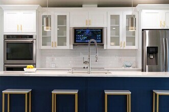 6350 Glennox Ln in Dallas, TX - Building Photo - Building Photo