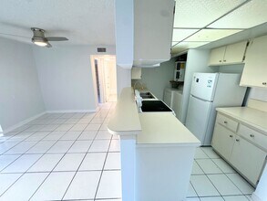 4403 Treehouse Ln in Tamarac, FL - Building Photo - Building Photo