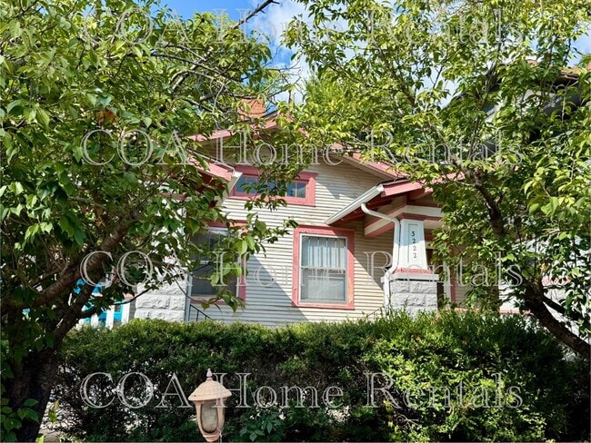 property at 3222 E Oakland Ave