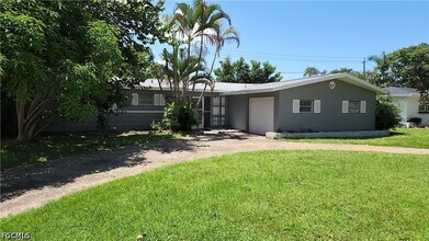 1530 Passaic Ave in Ft. Myers, FL - Building Photo - Building Photo
