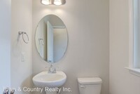 1057 N Main St photo'