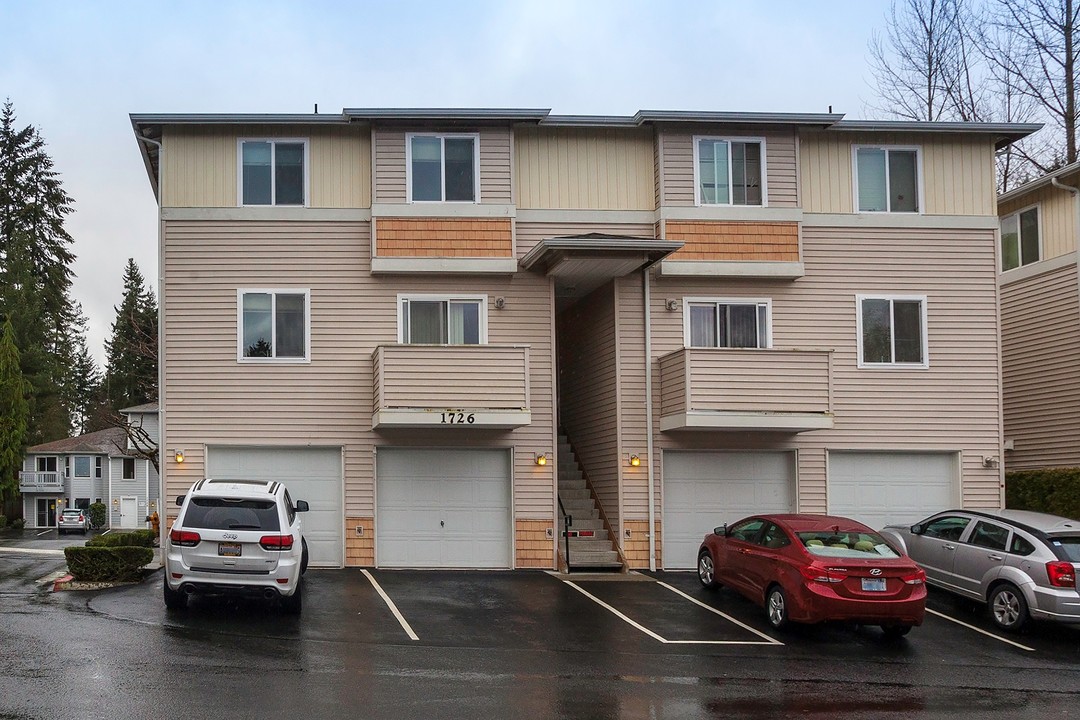 1716-1726 121st St SE in Everett, WA - Foto de edificio