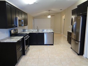 12061 Winding Woods Way in Lakewood Ranch, FL - Building Photo - Building Photo