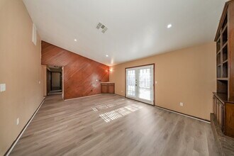 808 Waterview Rd, Unit 408 in Oklahoma City, OK - Foto de edificio - Building Photo