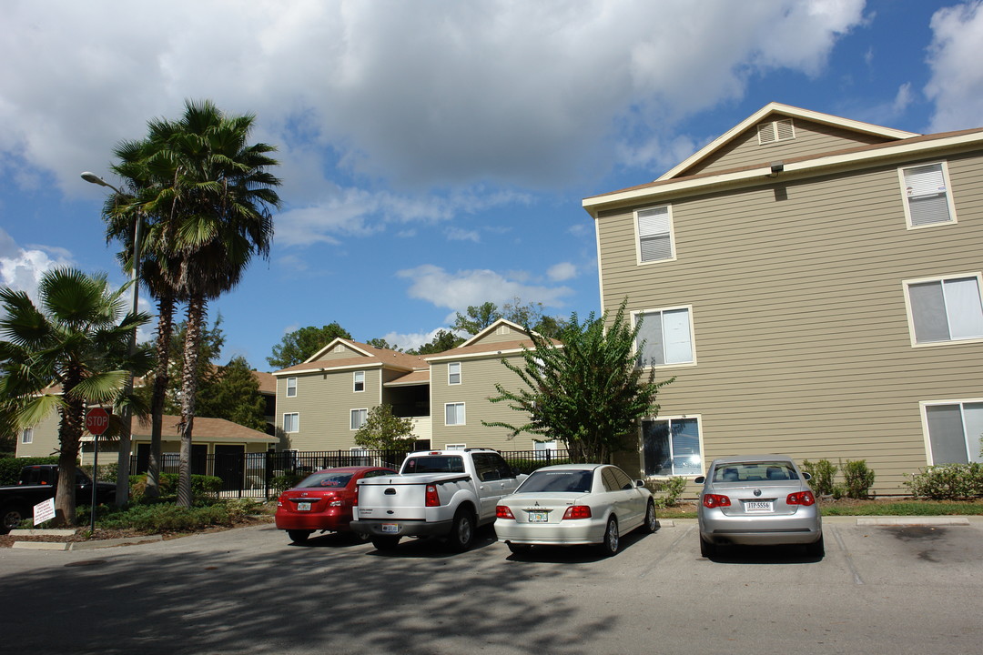 University Terrace West in Gainesville, FL - Foto de edificio