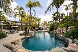 4435 Summer Dr, Unit 3 in Oceanside, CA - Building Photo - Building Photo