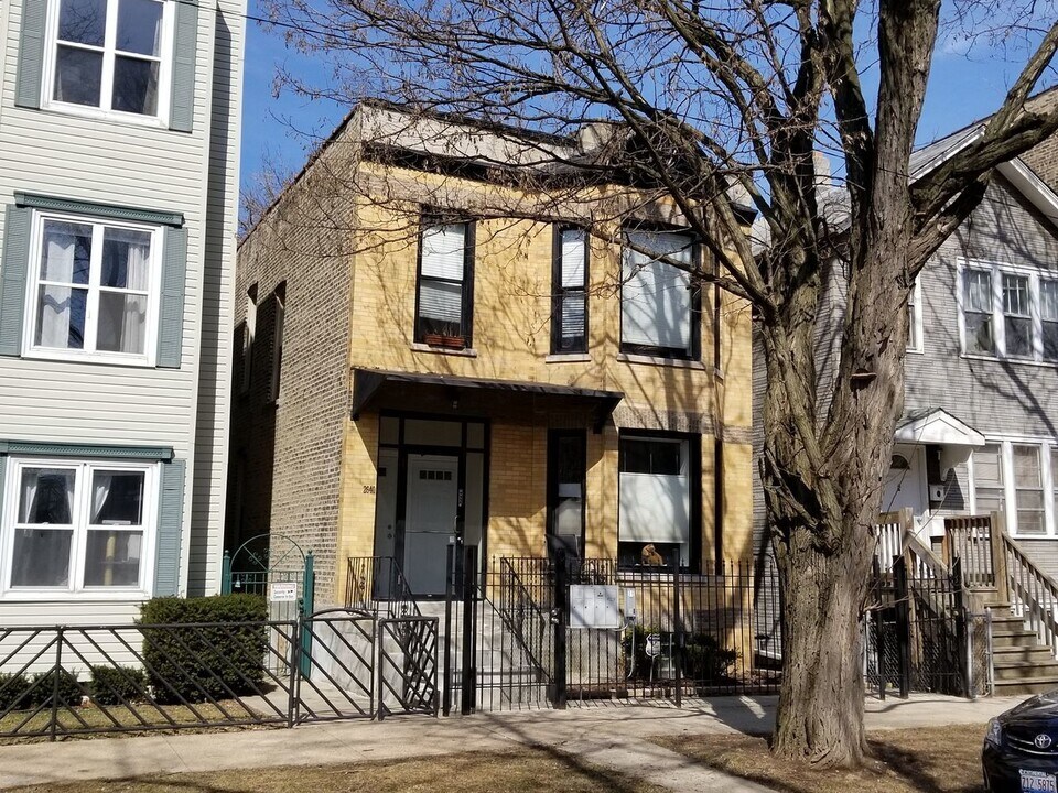 2640 W Cortland St in Chicago, IL - Building Photo