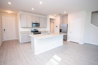 197 Osprey Preserve Blvd in Jensen Beach, FL - Foto de edificio - Building Photo